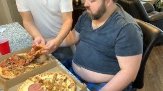 Belle reccomend stuffed belly pizza