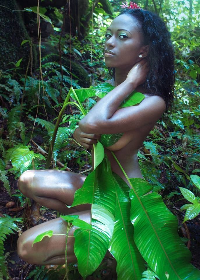 Black gilr sex in the jungle photo
