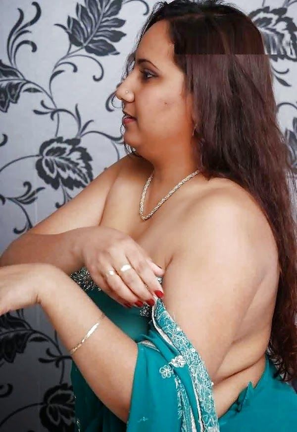 Indian aunty fat beach naked sex poto