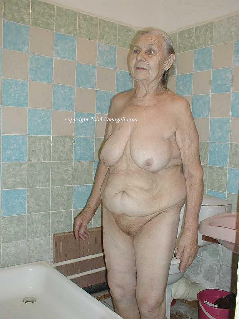 Omageil granny tits