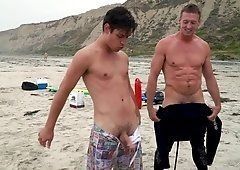 Eclipse recommendet Well hung guys at the beach nude
