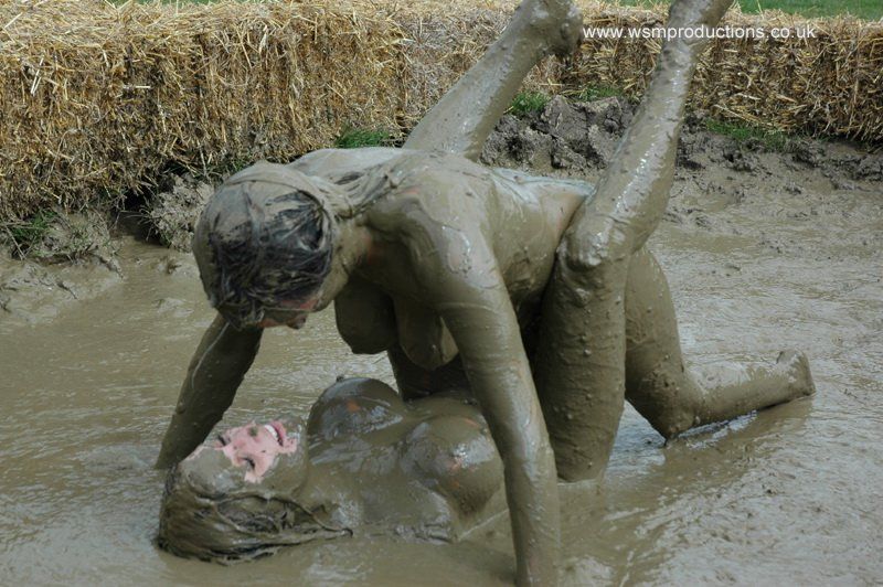 best of Mud and wrestle naked Butt