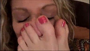 Lesbian feet sniffing tube