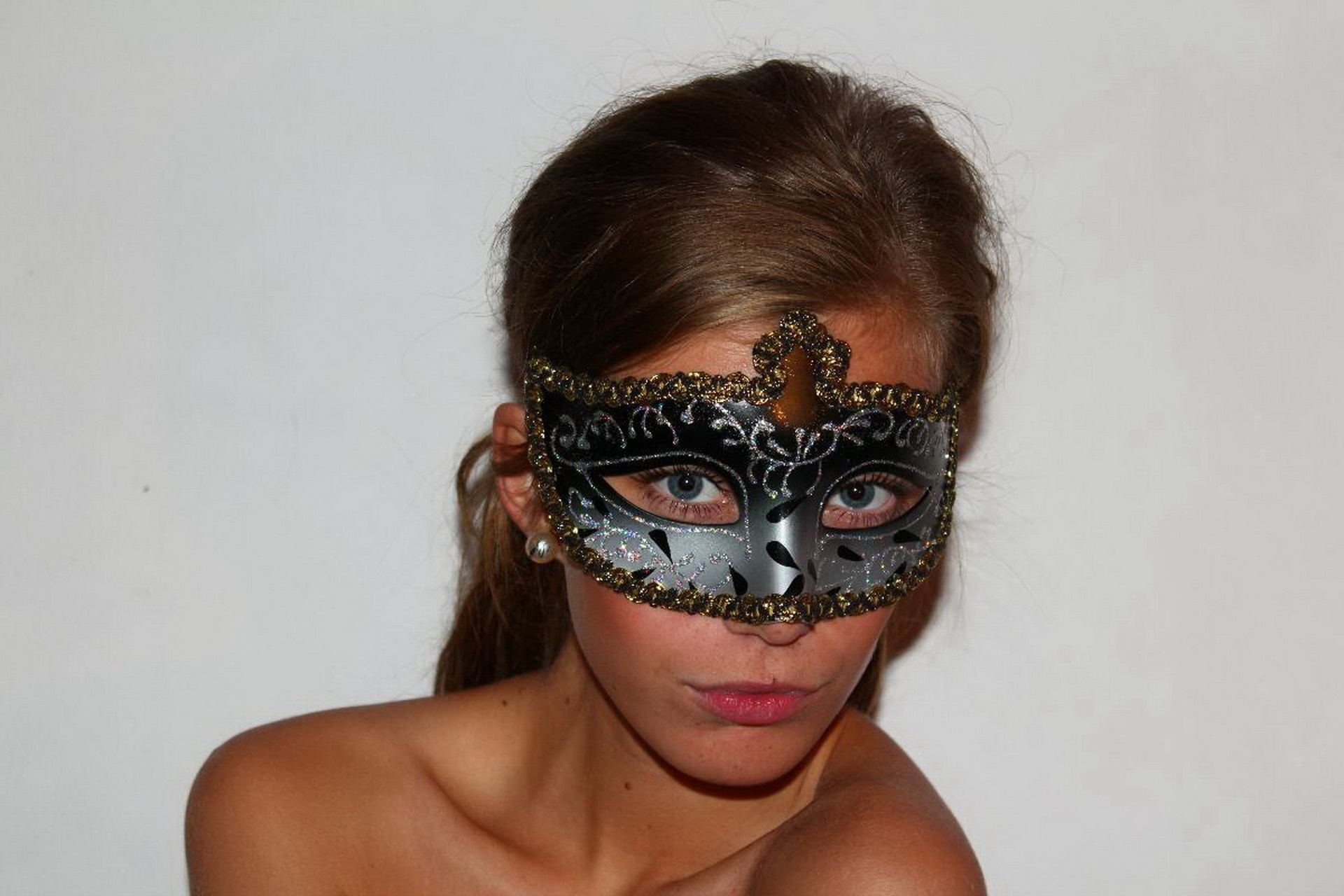 Jessica R. reccomend mask girl