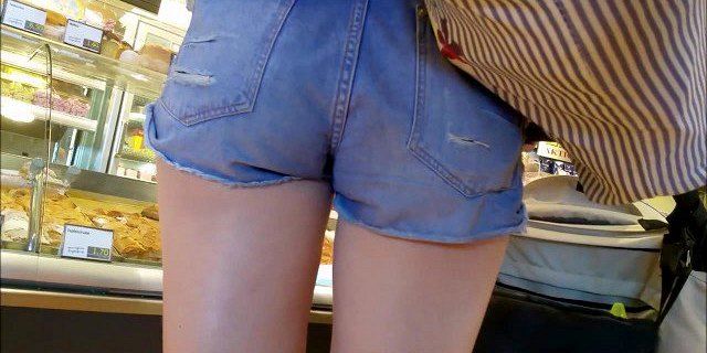 Detector reccomend voyeur jean shorts