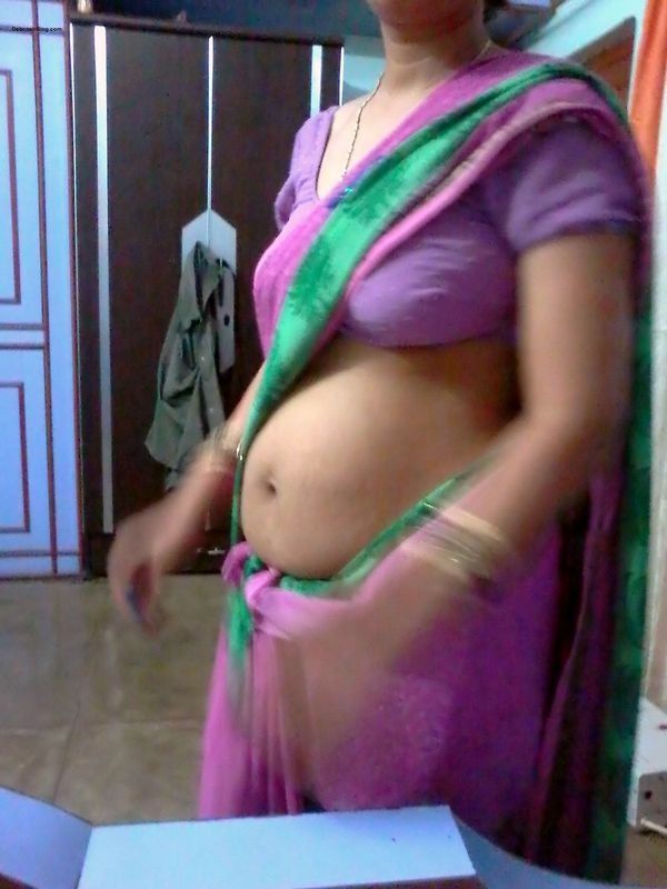 Hot Desi Girl Going nude For You.